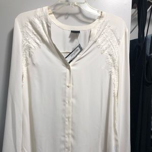 Women’s dress shirt